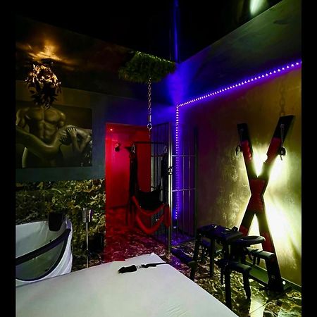 Love Room Bukareszt Zewnętrze zdjęcie