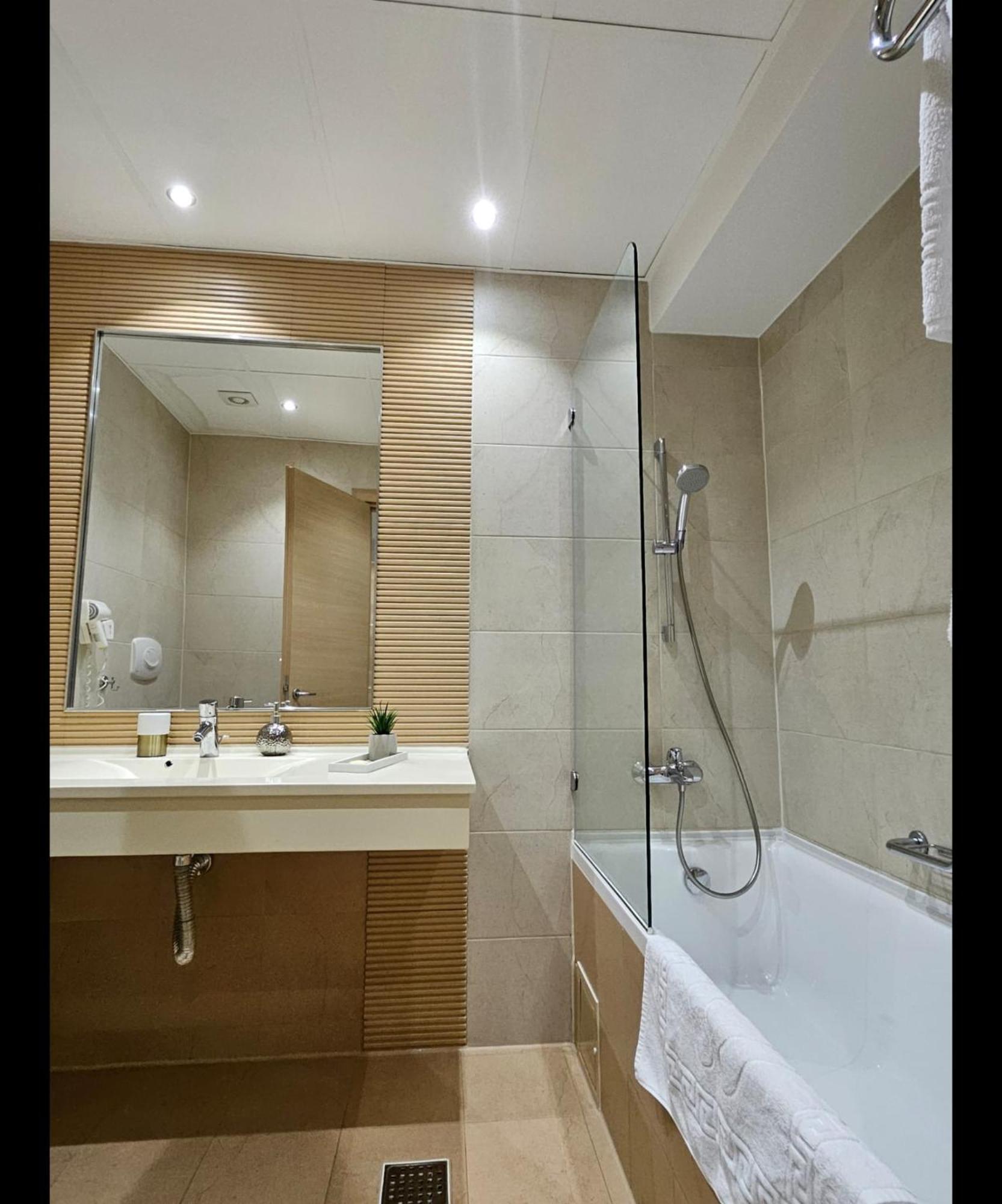 Love Room Bukareszt Zewnętrze zdjęcie