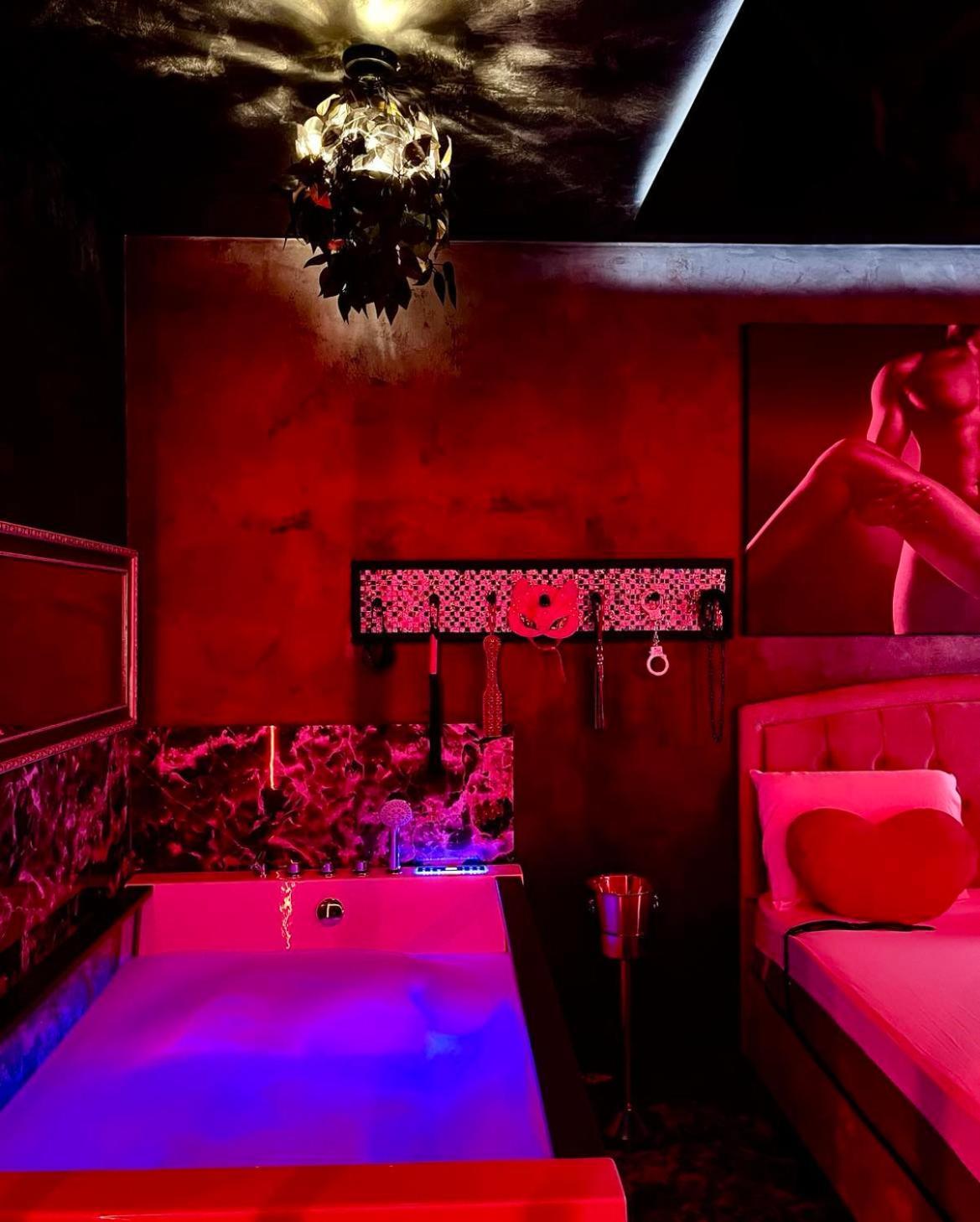 Love Room Bukareszt Zewnętrze zdjęcie